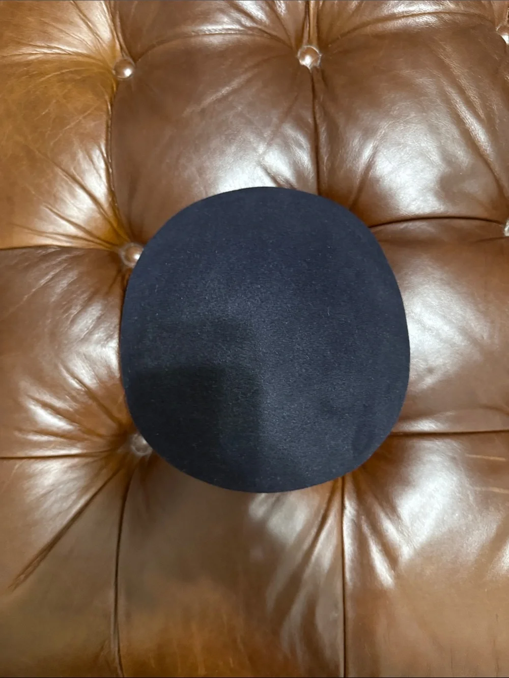 Kangol Classic Round Felt Hat in Black